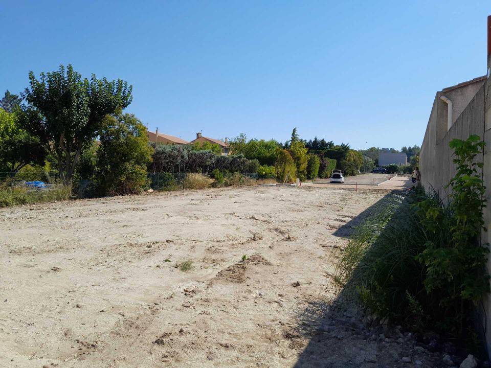Terrain seul à Morières-lès-Avignon en Vaucluse (84) de 519 m² à vendre au prix de 140000€ - 3