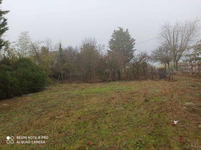 Terrain seul à Les Montils en Loir-et-Cher (41) de 1210 m² à vendre au prix de 50000€