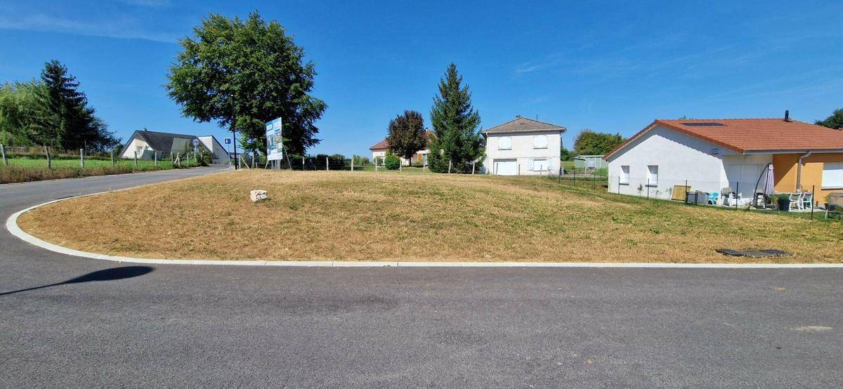 Terrain seul à Neuvelle-lès-Cromary en Haute-Saône (70) de 600 m² à vendre au prix de 53400€