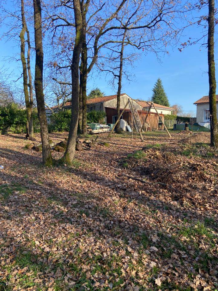 Terrain seul à Saint-Yrieix-sur-Charente en Charente (16) de 600 m² à vendre au prix de 68000€ - 3