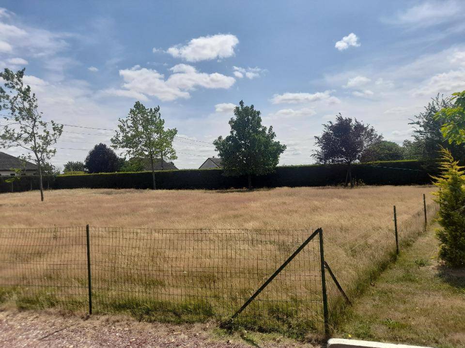 Terrain seul à Grossœuvre en Eure (27) de 718 m² à vendre au prix de 45000€