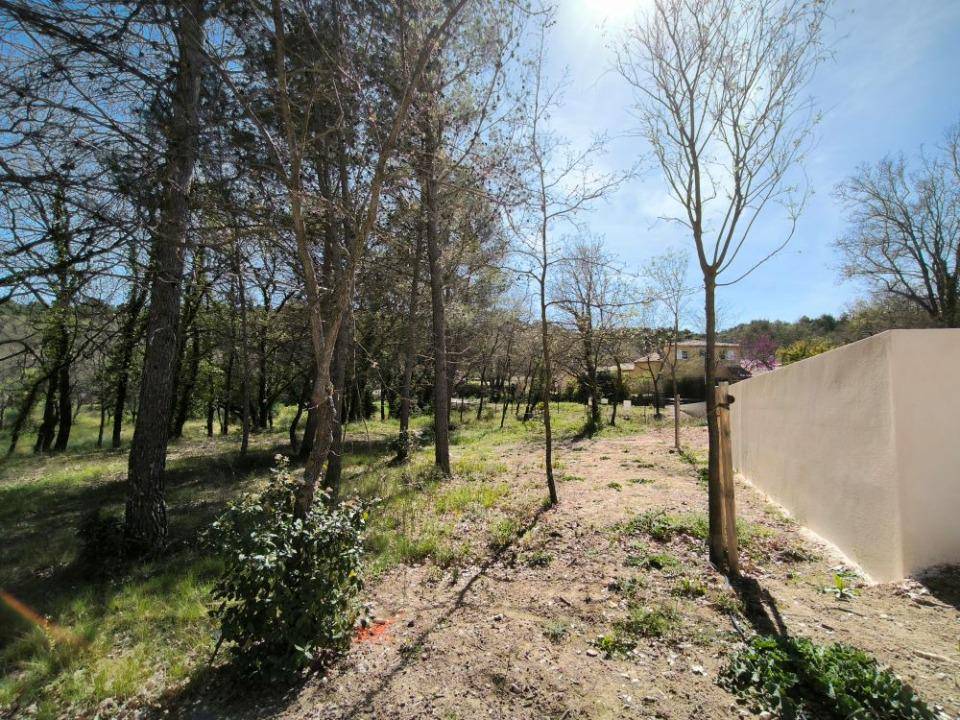 Terrain seul à La Roque-d'Anthéron en Bouches-du-Rhône (13) de 423 m² à vendre au prix de 169000€ - 1