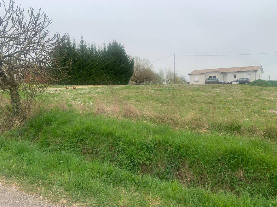 Terrain seul à Peyrière en Lot-et-Garonne (47) de 1079 m² à vendre au prix de 18500€ - 1
