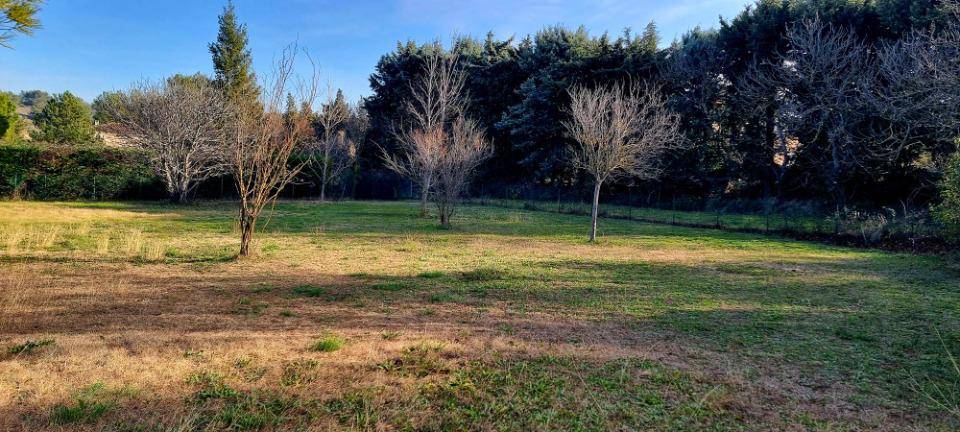 Terrain seul à Châteaurenard en Bouches-du-Rhône (13) de 1200 m² à vendre au prix de 320000€ - 2
