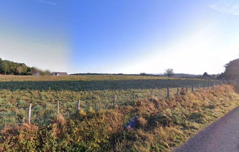 Terrain seul à Le Rouget-Pers en Cantal (15) de 749 m² à vendre au prix de 13482€ - 2