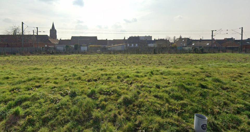 Terrain seul à Brebières en Pas-de-Calais (62) de 374 m² à vendre au prix de 62400€ - 1