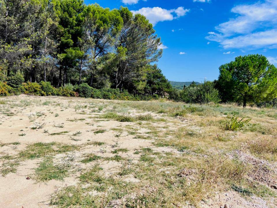 Terrain seul à Aix-en-Provence en Bouches-du-Rhône (13) de 380 m² à vendre au prix de 380000€
