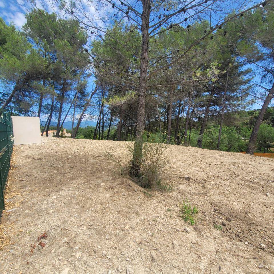 Terrain seul à La Roque-d'Anthéron en Bouches-du-Rhône (13) de 510 m² à vendre au prix de 195000€ - 2