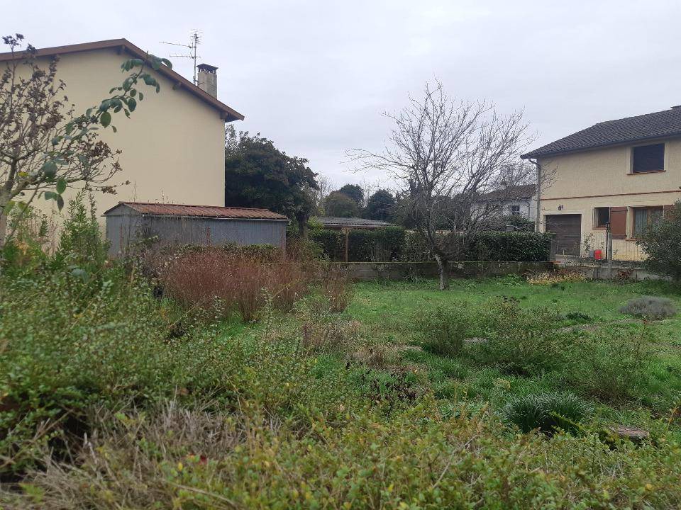 Terrain seul à Launaguet en Haute-Garonne (31) de 300 m² à vendre au prix de 105000€ - 2