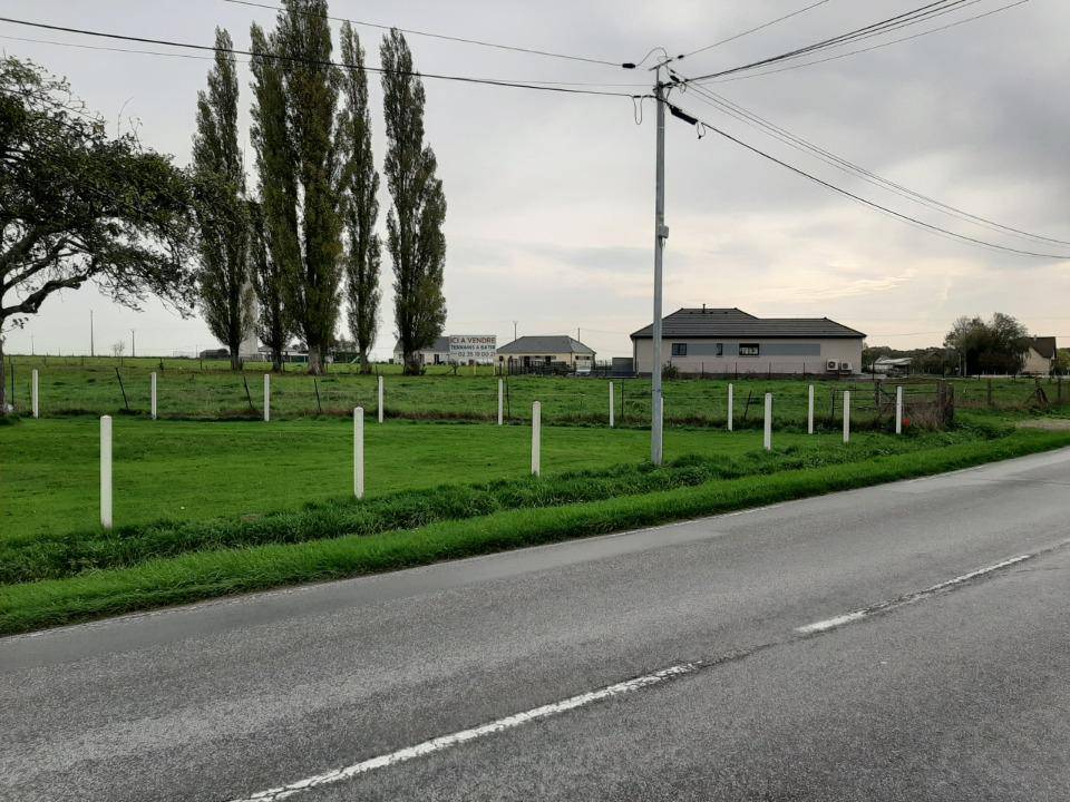 Terrain seul à Appeville-Annebault en Eure (27) de 922 m² à vendre au prix de 49000€