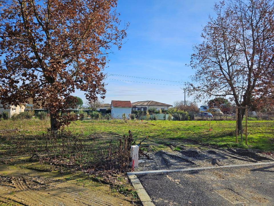 Terrain seul à Muret en Haute-Garonne (31) de 700 m² à vendre au prix de 149900€ - 1