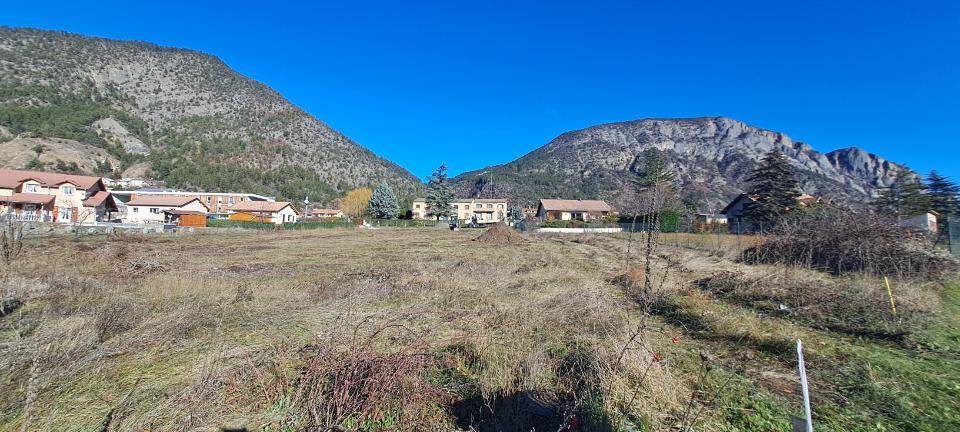 Terrain seul à Espinasses en Hautes-Alpes (05) de 1152 m² à vendre au prix de 120000€ - 1