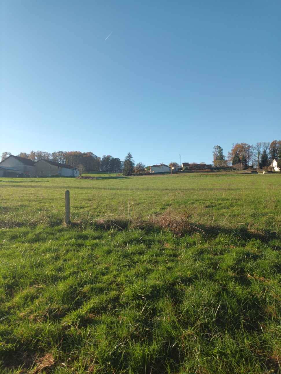 Terrain seul à Thiviers en Dordogne (24) de 1732 m² à vendre au prix de 12000€