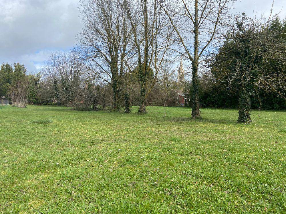 Terrain seul à Aigre en Charente (16) de 868 m² à vendre au prix de 20350€