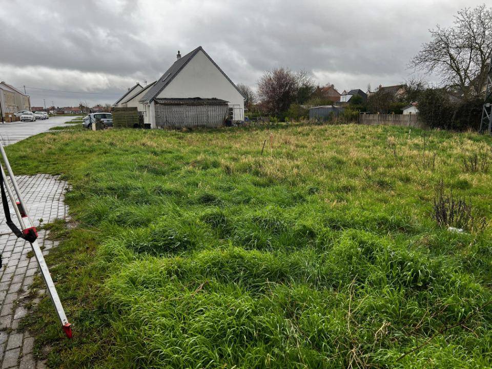Terrain seul à Audruicq en Pas-de-Calais (62) de 689 m² à vendre au prix de 49000€ - 2