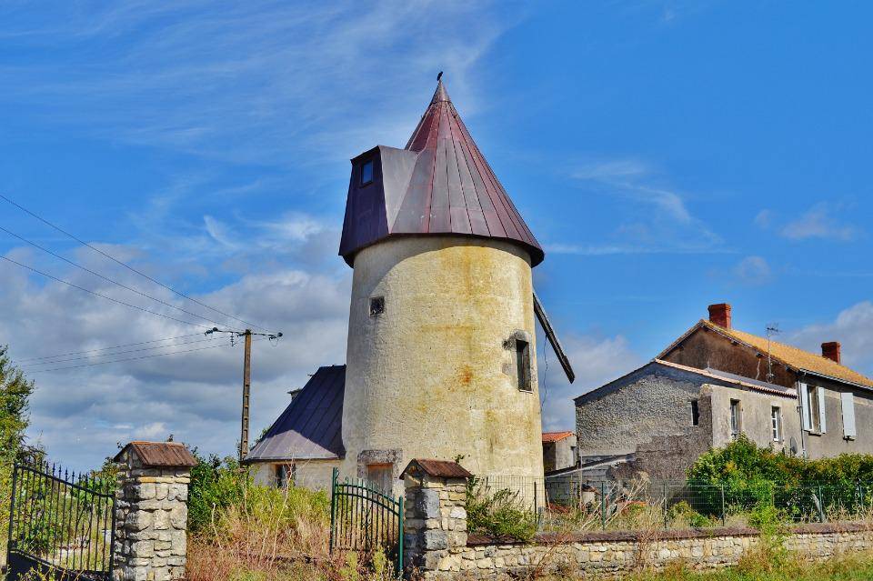 Terrain seul à Puyravault en Charente-Maritime (17) de 326 m² à vendre au prix de 39120€ - 2