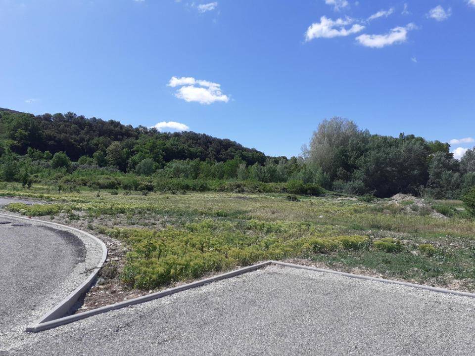 Terrain seul à Les Mées en Alpes-de-Haute-Provence (04) de 785 m² à vendre au prix de 99225€