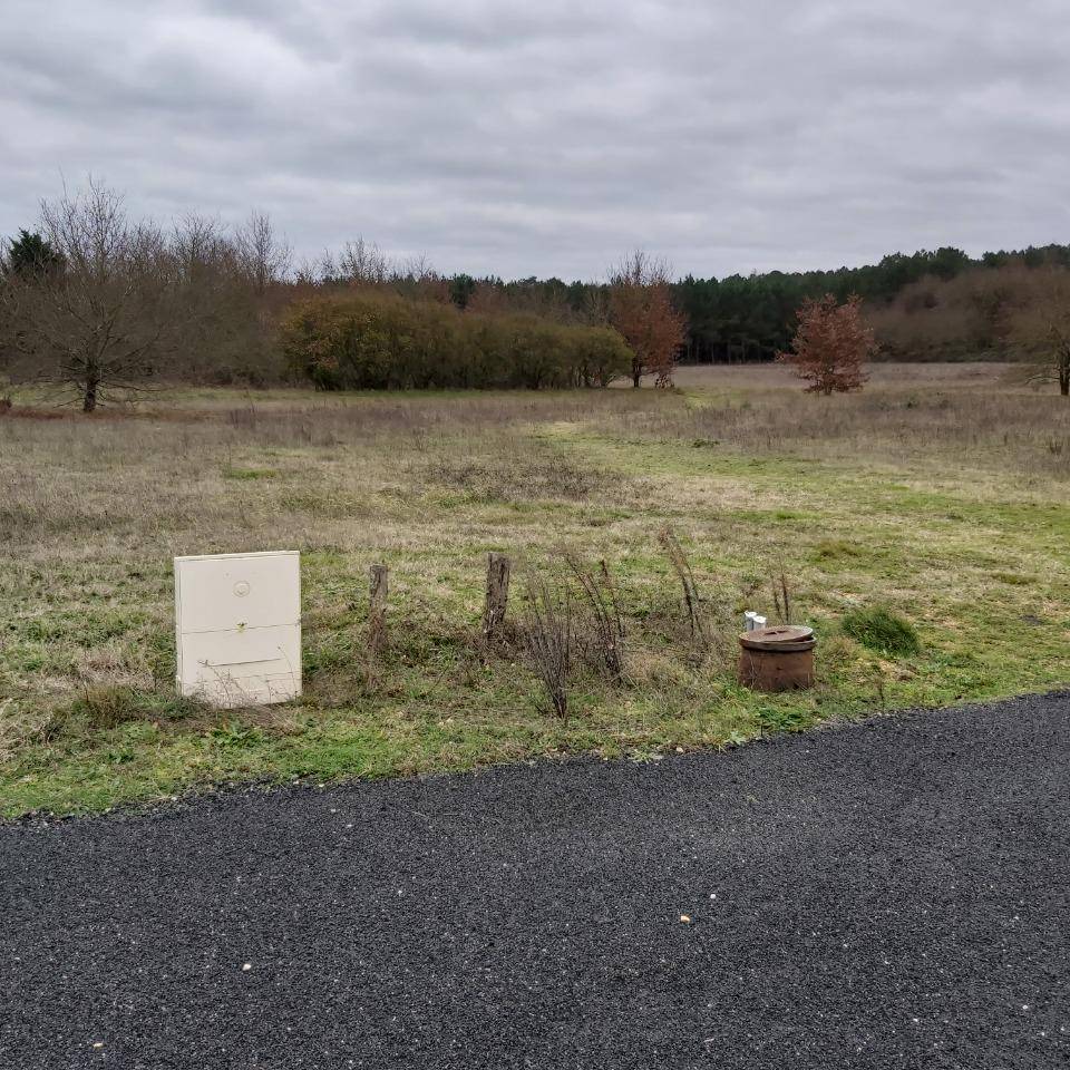 Terrain seul à Thorée-les-Pins en Sarthe (72) de 639 m² à vendre au prix de 15300€