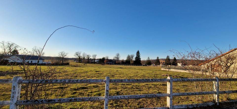 Terrain seul à Saint-Paul-des-Landes en Cantal (15) de 678 m² à vendre au prix de 30000€ - 1