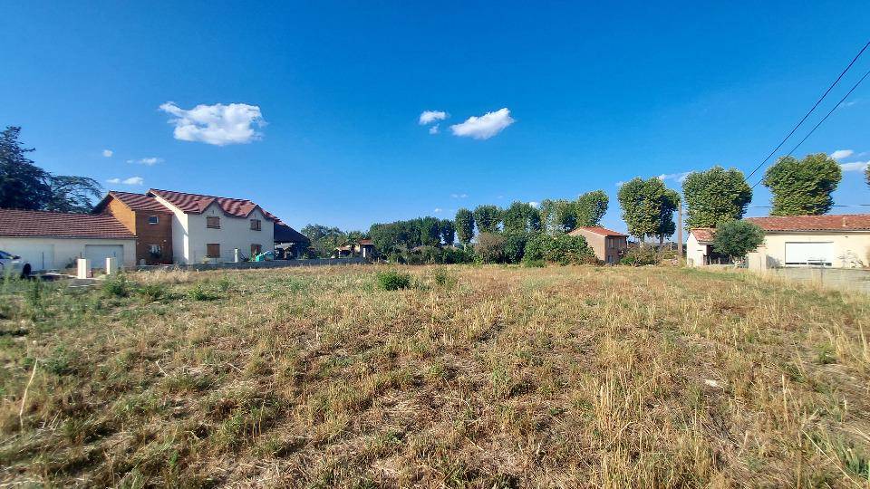 Terrain seul à Saverdun en Ariège (09) de 720 m² à vendre au prix de 69800€ - 4