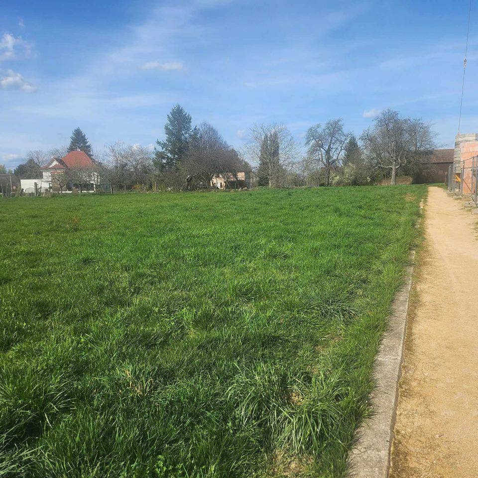 Terrain seul à Burnhaupt-le-Bas en Haut-Rhin (68) de 716 m² à vendre au prix de 110975€