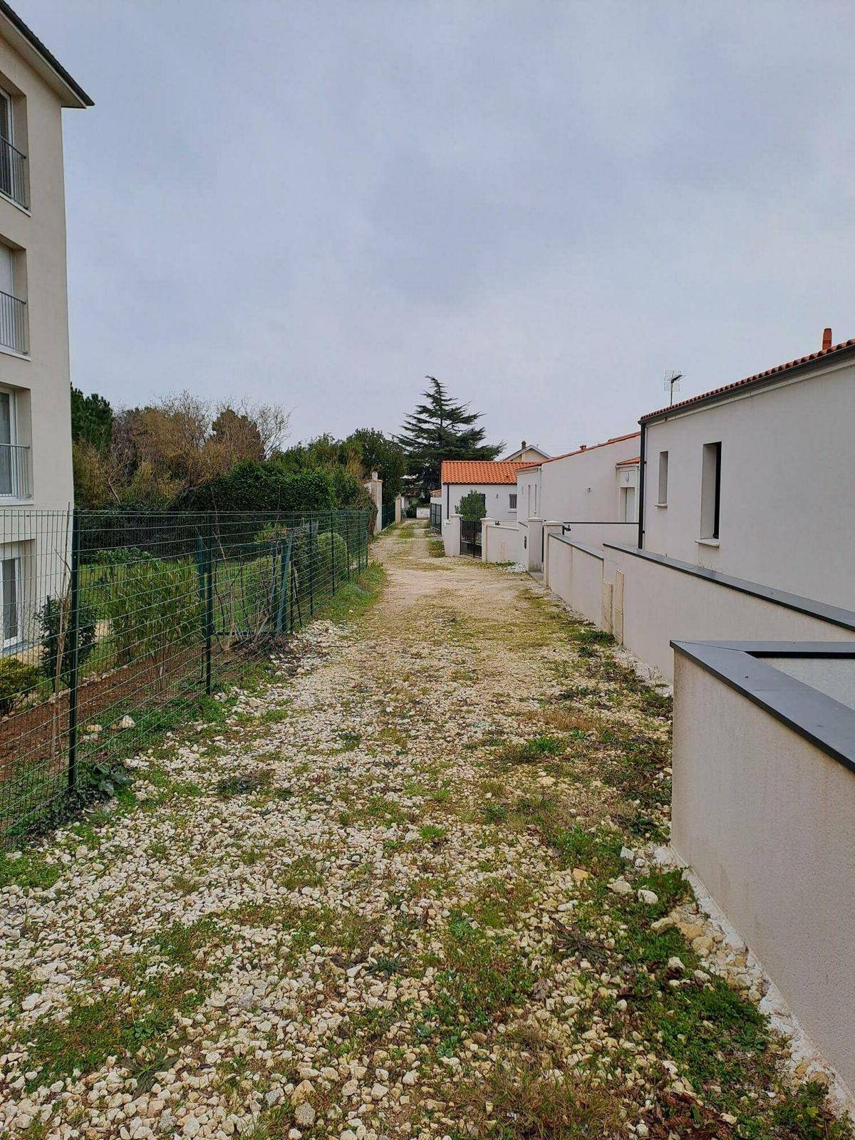 Terrain seul à Royan en Charente-Maritime (17) de 621 m² à vendre au prix de 207010€ - 2