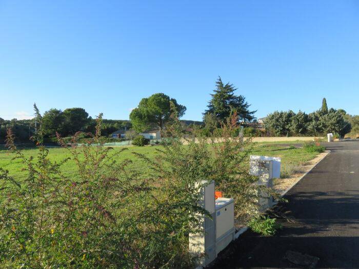 Terrain seul à Lédenon en Gard (30) de 855 m² à vendre au prix de 145500€ - 2
