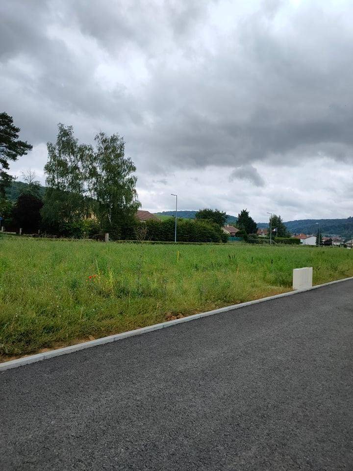 Terrain seul à Chieulles en Moselle (57) de 475 m² à vendre au prix de 143000€