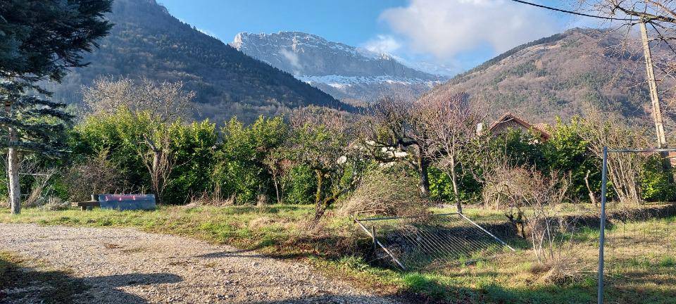 Terrain seul à Le Gua en Isère (38) de 700 m² à vendre au prix de 110000€ - 2