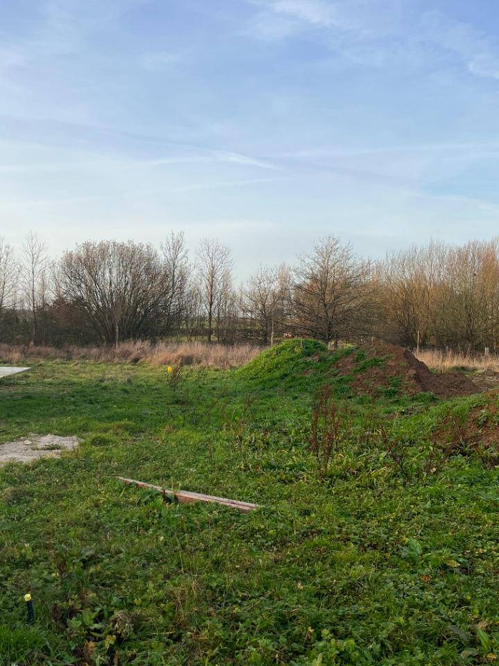 Terrain seul à Grand Bourgtheroulde en Eure (27) de 1600 m² à vendre au prix de 72000€