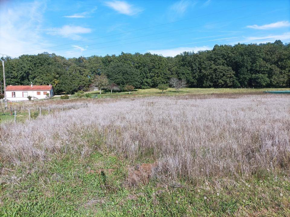 Terrain seul à Lalinde en Dordogne (24) de 1430 m² à vendre au prix de 27000€ - 2