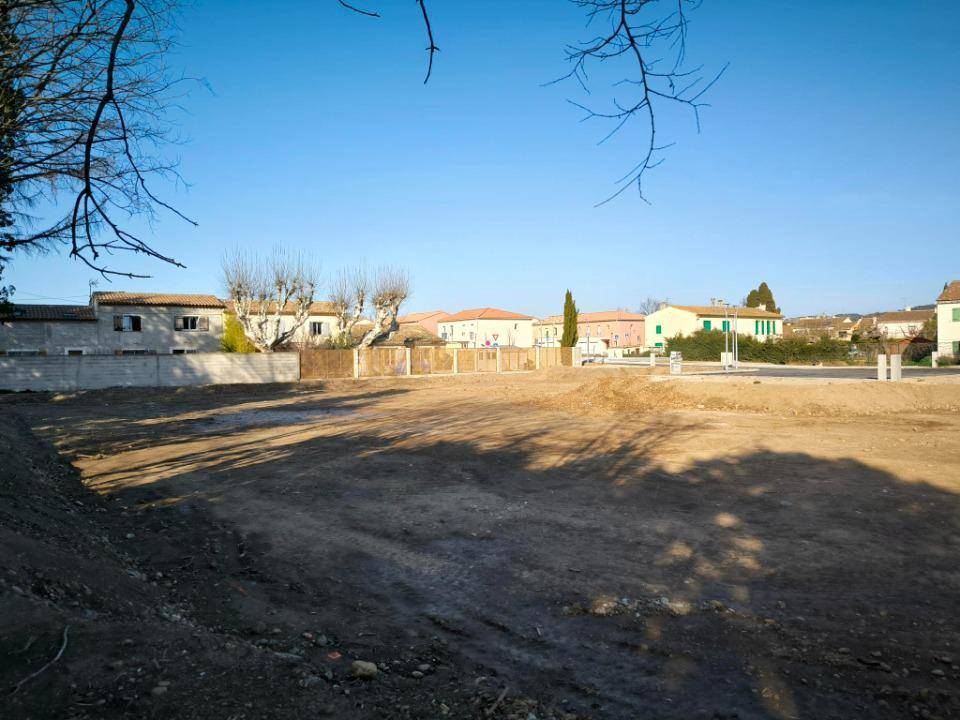 Terrain seul à Peyrolles-en-Provence en Bouches-du-Rhône (13) de 300 m² à vendre au prix de 203000€ - 4