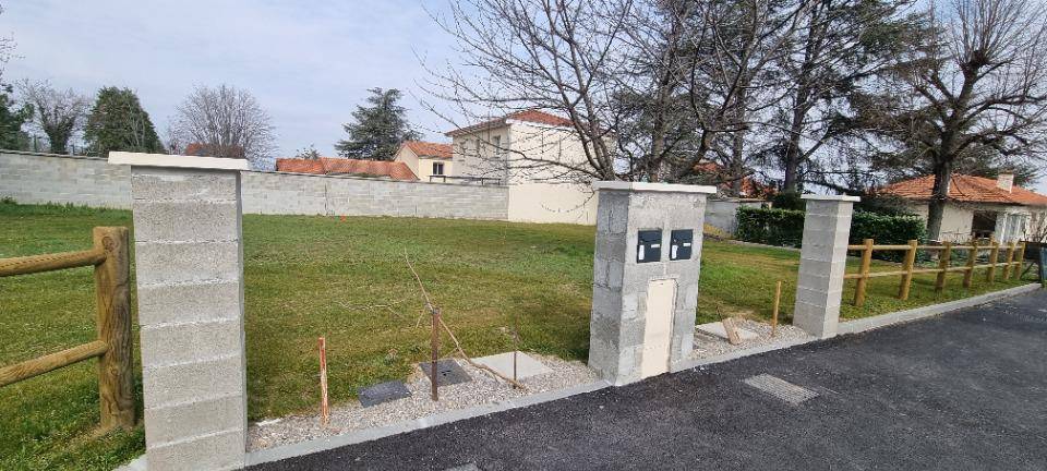 Image de l'annonce Terrain à bâtir à Vénissieux (69200)