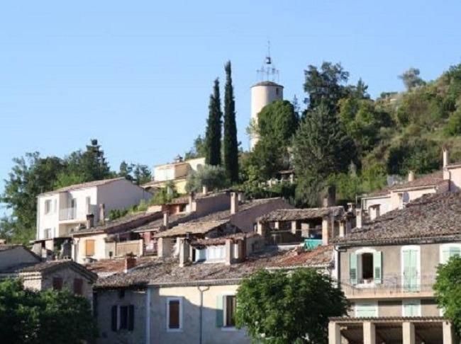 Terrain seul à Estoublon en Alpes-de-Haute-Provence (04) de 750 m² à vendre au prix de 82500€