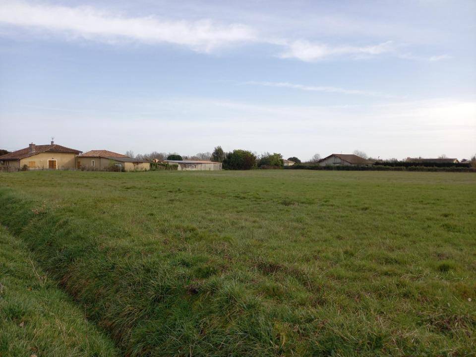 Terrain seul à Montbeton en Tarn-et-Garonne (82) de 1205 m² à vendre au prix de 95000€