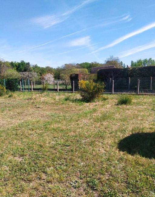 Terrain seul à Les Montils en Loir-et-Cher (41) de 400 m² à vendre au prix de 35000€