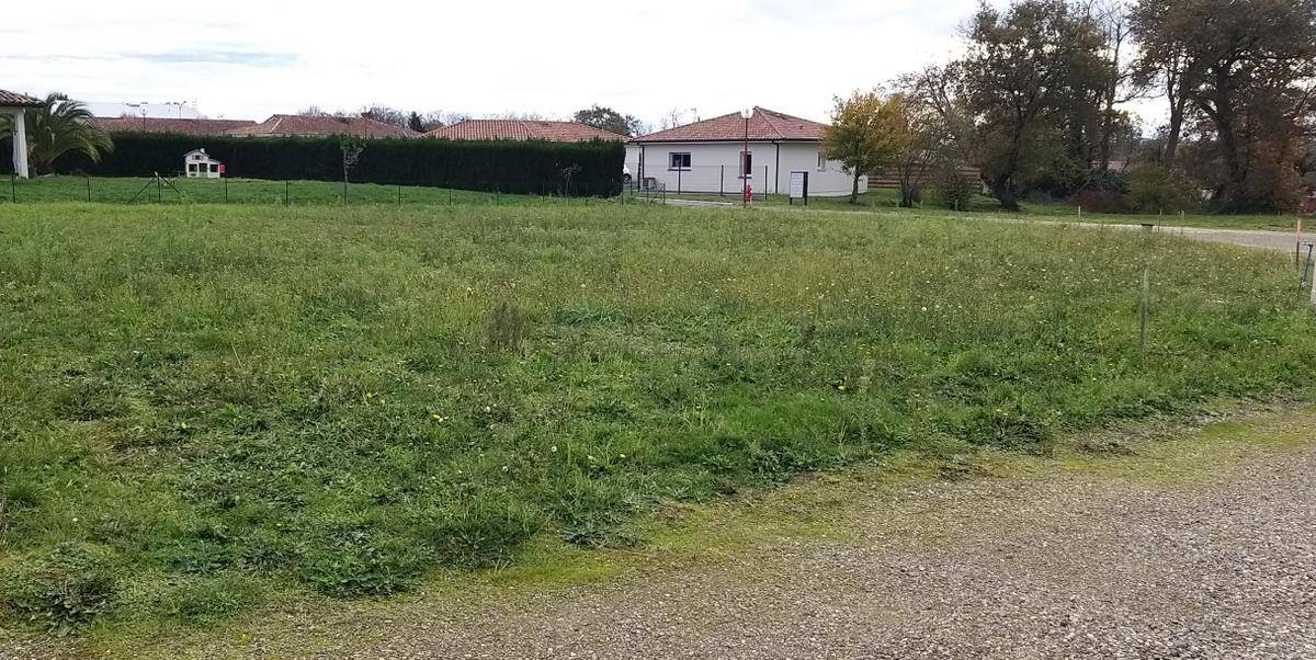 Terrain seul à Hagetmau en Landes (40) de 1050 m² à vendre au prix de 59500€