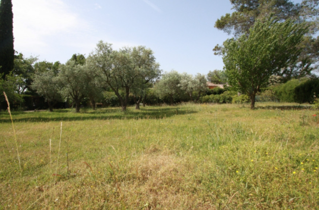 Terrain seul à Léognan en Gironde (33) de 609 m² à vendre au prix de 215000€
