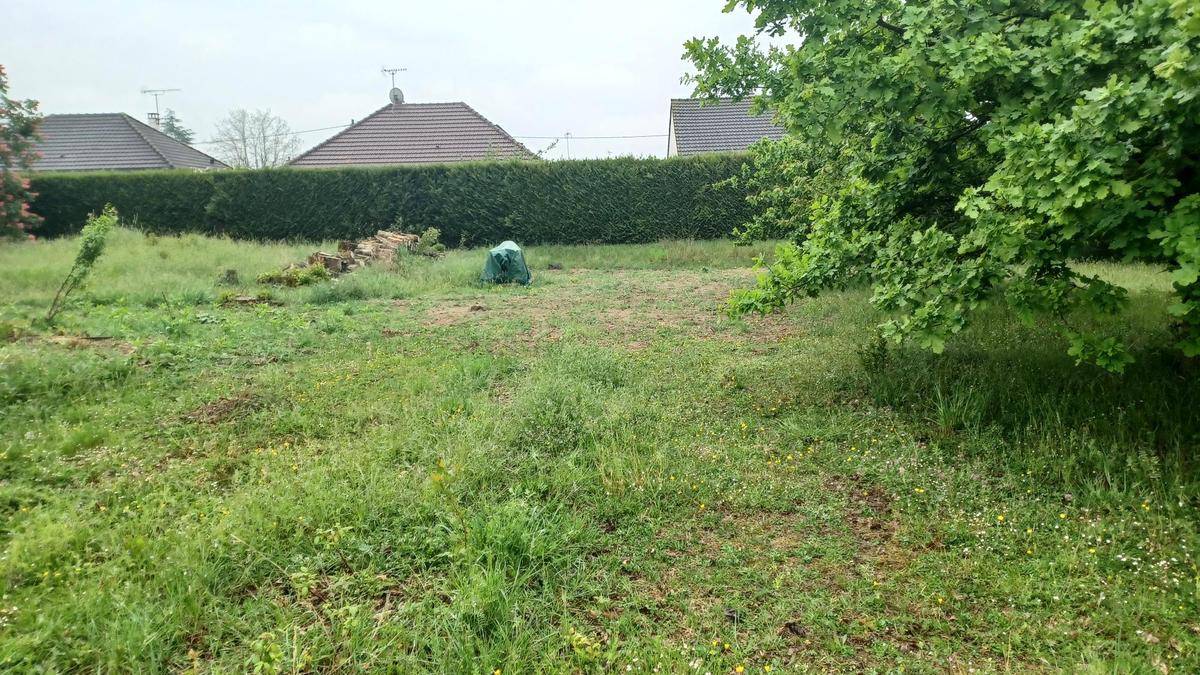 Terrain seul à Amilly en Loiret (45) de 1000 m² à vendre au prix de 42000€