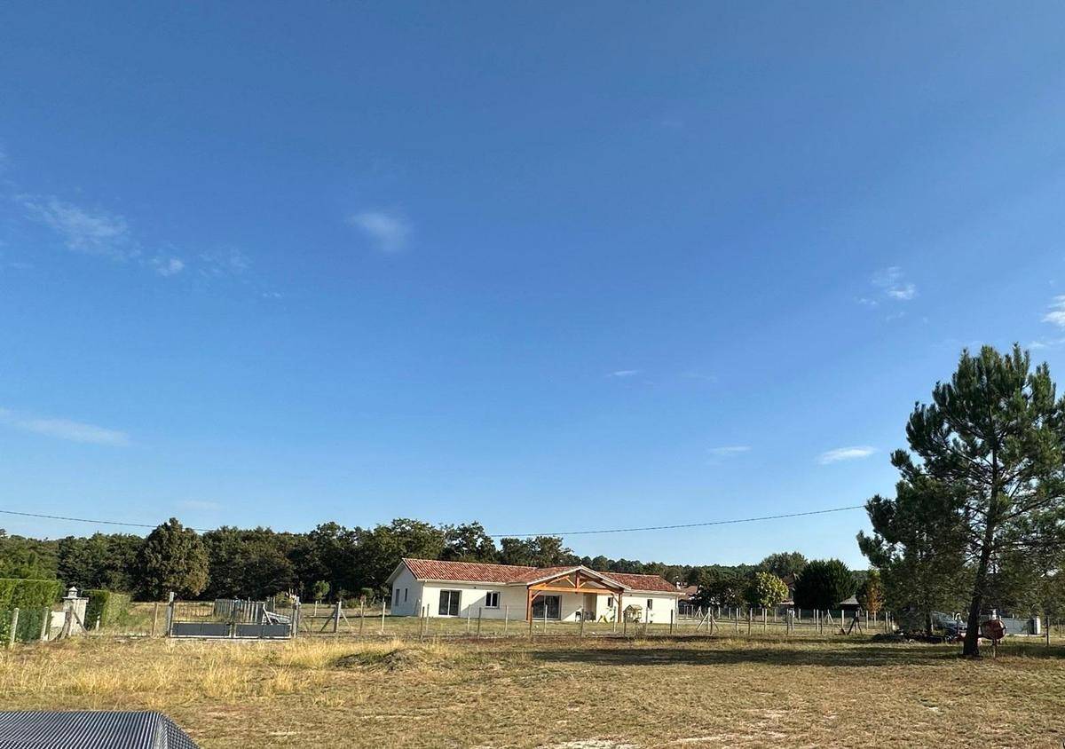 Terrain seul à Lévignacq en Landes (40) de 1195 m² à vendre au prix de 148000€
