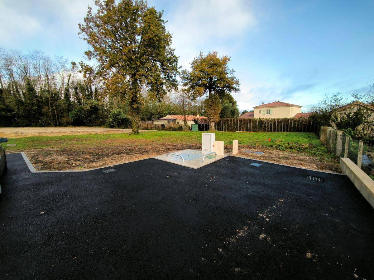 Terrain seul à Les Mathes en Charente-Maritime (17) de 400 m² à vendre au prix de 128500€ - 1