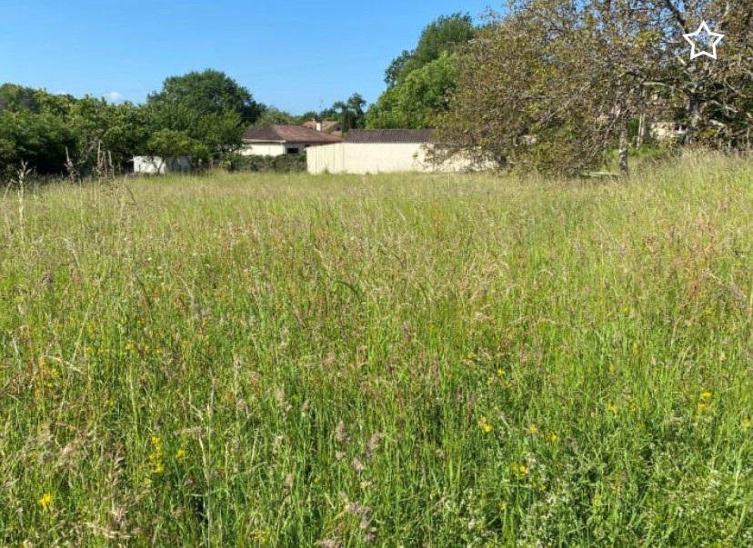 Terrain seul à Agonac en Dordogne (24) de 1400 m² à vendre au prix de 39000€
