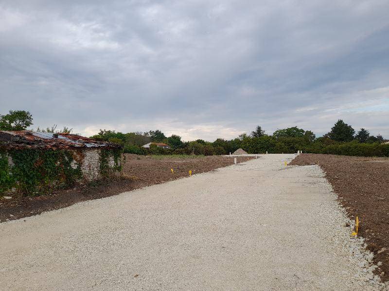 Terrain seul à Châteaubernard en Charente (16) de 550 m² à vendre au prix de 73000€ - 2