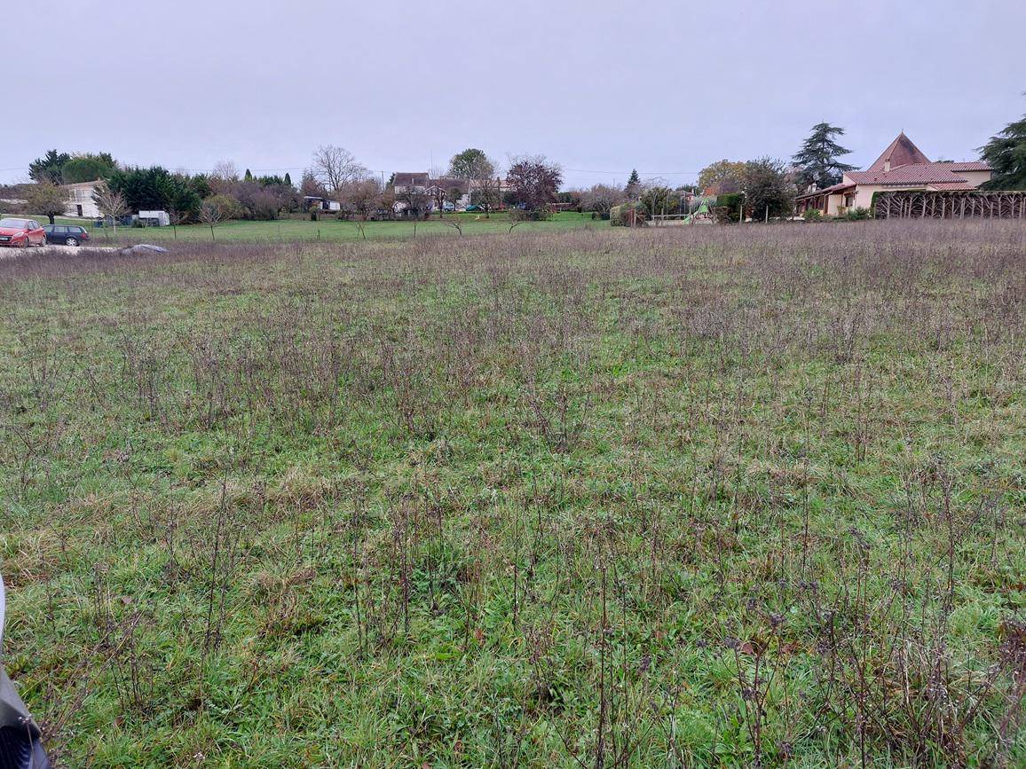 Terrain seul à Cunèges en Dordogne (24) de 1585 m² à vendre au prix de 35000€ - 1