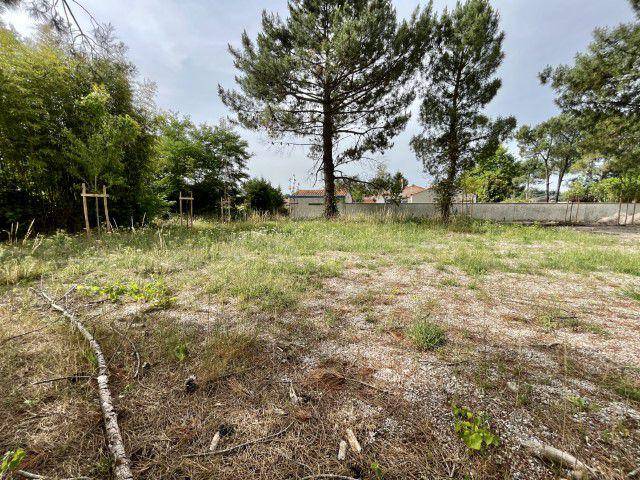 Terrain seul à Le Haillan en Gironde (33) de 575 m² à vendre au prix de 210000€