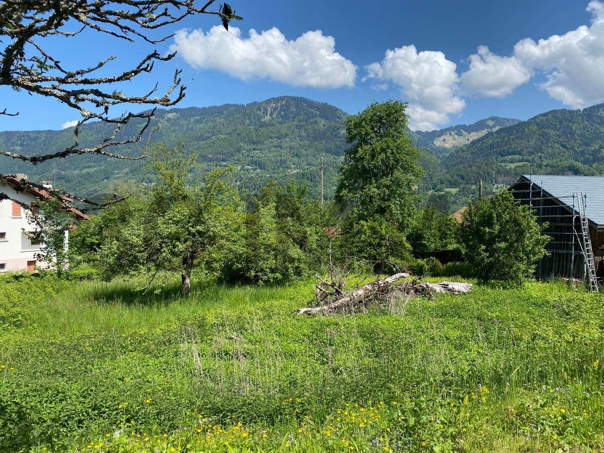 Terrain seul à Morillon en Haute-Savoie (74) de 1033 m² à vendre au prix de 367500€ - 3
