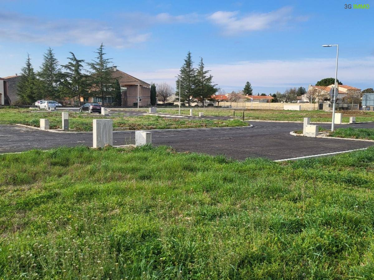 Terrain seul à Saint-Chaptes en Gard (30) de 350 m² à vendre au prix de 108000€ - 1