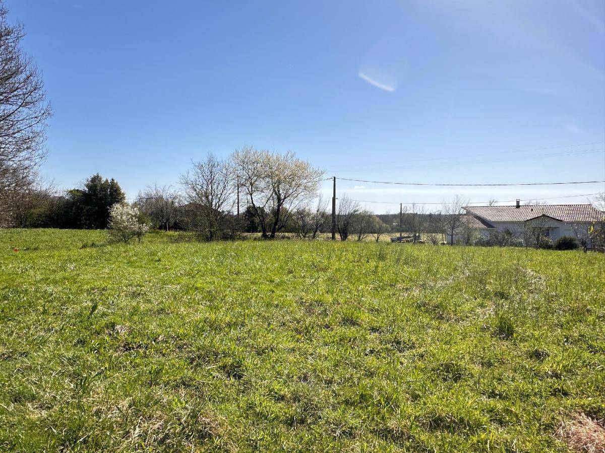 Terrain seul à Amou en Landes (40) de 1018 m² à vendre au prix de 54000€ - 1