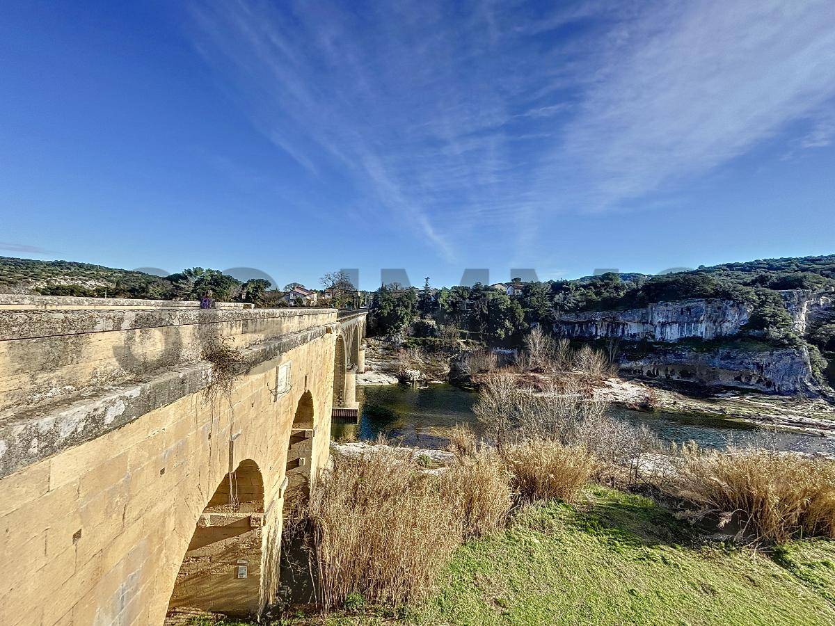 Terrain seul à Collias en Gard (30) de 859 m² à vendre au prix de 159000€ - 2