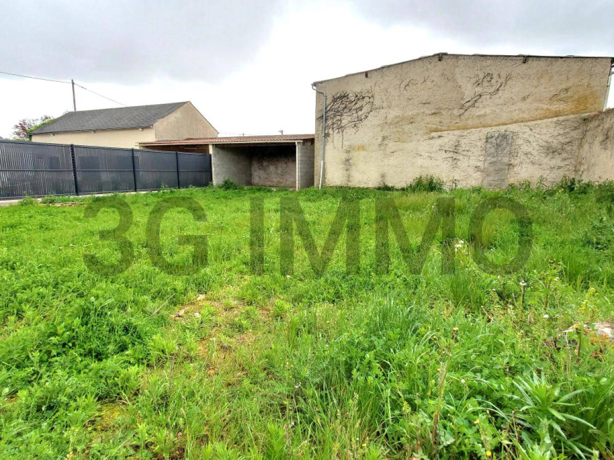 Terrain seul à Étampes en Essonne (91) de 333 m² à vendre au prix de 69000€ - 1